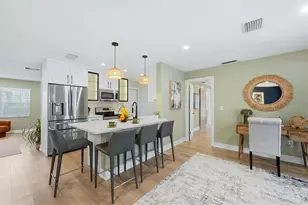 2428 Whippoorwill Cir, Sarasota, FL 34231 - Photo 14