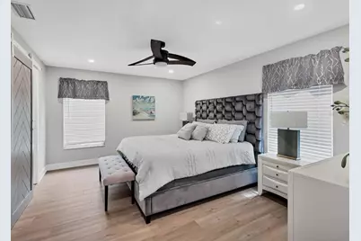 2428 Whippoorwill Circle, Sarasota, FL 34231 - Photo 20