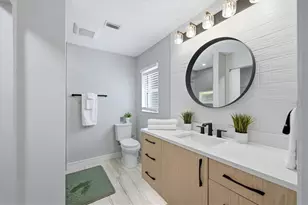 2428 Whippoorwill Cir, Sarasota, FL 34231 - Photo 34