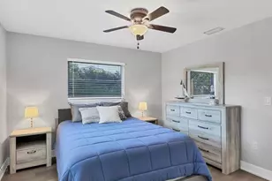 2428 Whippoorwill Cir, Sarasota, FL 34231 - Photo 26