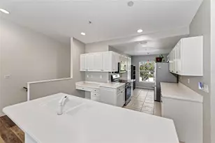 7092 Strand Cir, Bradenton, FL 34203 - Photo 6