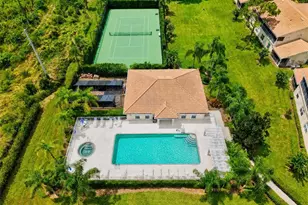 7092 Strand Cir, Bradenton, FL 34203 - Photo 54