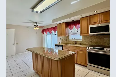 4720 Peridia Boulevard E, Bradenton, FL 34203 - Photo 6