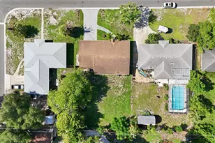 2404 22nd Ave W, Bradenton, FL 34205 - Photo 4