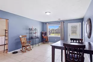 2404 22nd Ave W, Bradenton, FL 34205 - Photo 10