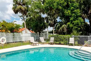 209 28th St W, Palmetto, FL 34221 - Photo 34