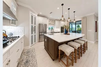 10505 Wicker Park Place, Palmetto, FL 34221 - Photo 8