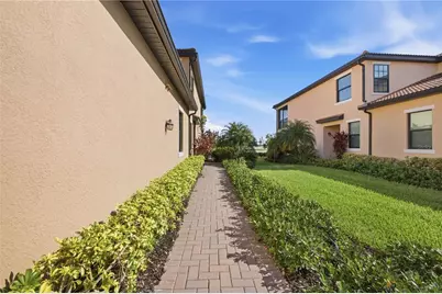 10792 Tarflower Drive #102, Venice, FL 34293 - Photo 2