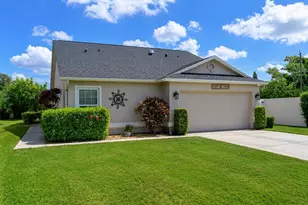 4427 Murfield Dr E, Bradenton, FL 34203 - Photo 1