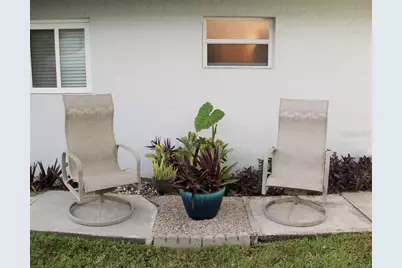 2911 Bentley Street, Sarasota, FL 34239 - Photo 14