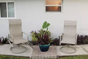 2911 Bentley St, Sarasota, FL 34239 - Photo 14