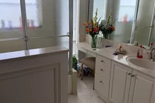 3190 Regatta Cir, Sarasota, FL 34231 - Photo 8