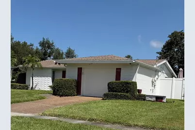 3190 Regatta Circle, Sarasota, FL 34231 - Photo 10
