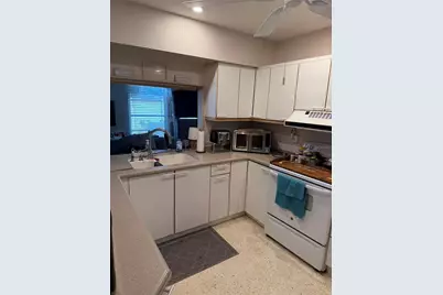 3190 Regatta Circle, Sarasota, FL 34231 - Photo 6