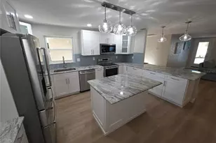 63 Oakwood Dr, Dunedin, FL 34698 - Photo 8