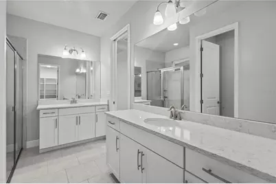 8712 Bay Meadow Drive, Sarasota, FL 34238 - Photo 12