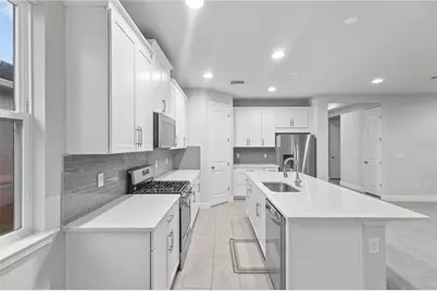 8712 Bay Meadow Drive, Sarasota, FL 34238 - Photo 4