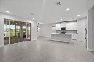 8712 Bay Mdw Dr, Sarasota, FL 34238 - Photo 6