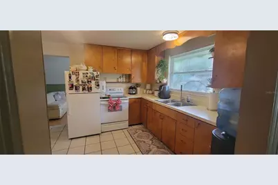 1223 57th Avenue E, Bradenton, FL 34203 - Photo 4