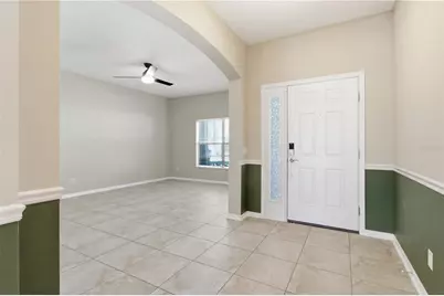 4738 Woods Landing Lane, Tampa, FL 33619 - Photo 18