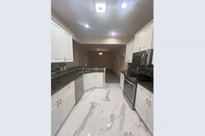 1066 Whitegate Court, Sarasota, FL 34232 - Photo 10