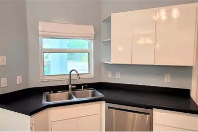2354 Tami Sola Street, Sarasota, FL 34237 - Photo 6