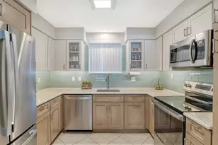 500 S Washington Dr, Sarasota, FL 34236 - Photo 10
