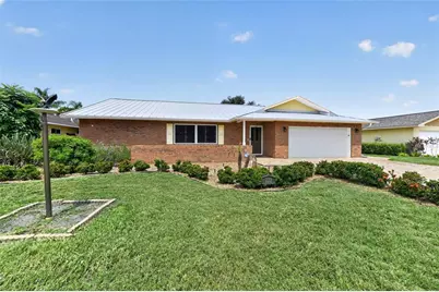 212 68th Street NW, Bradenton, FL 34209 - Photo 2