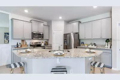 6273 Parmeron Lane, Sarasota, FL 34231 - Photo 2