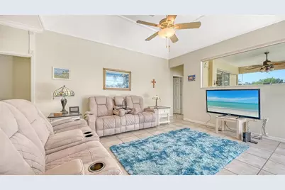 6521 Sundew Court, Bradenton, FL 34202 - Photo 12