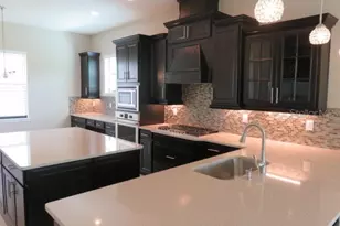 5827 Title Row Dr, Bradenton, FL 34210 - Photo 2