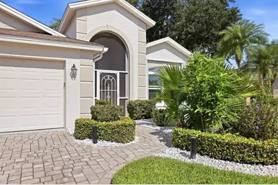 8945 Whitemarsh Avenue, Sarasota, FL 34238 - Photo 10