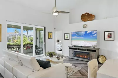 8945 Whitemarsh Avenue, Sarasota, FL 34238 - Photo 14