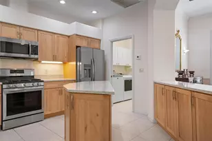 5249 Far Oak Cir, Sarasota, FL 34238 - Photo 8