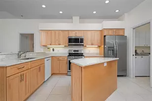 5249 Far Oak Cir, Sarasota, FL 34238 - Photo 6