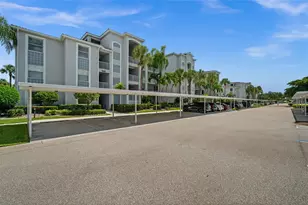 10460 Washingtonia Palm Way, Fort Myers, FL 33966 - Photo 2