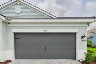 10012 Lake Wales Cir, Sarasota, FL 34241 - Photo 2