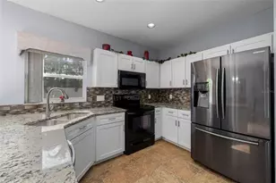 7020 49th Pl E, Palmetto, FL 34221 - Photo 10
