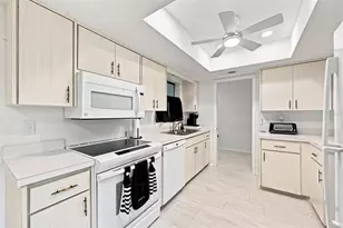 3626 Medford Ln, Sarasota, FL 34232 - Photo 32