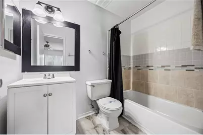 2752 Hidden Lake Boulevard #C, Sarasota, FL 34237 - Photo 20