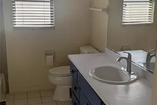 3720 Pin Oaks St, Sarasota, FL 34232 - Photo 8
