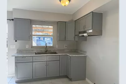 5219 31st Street Court E, Bradenton, FL 34203 - Photo 2
