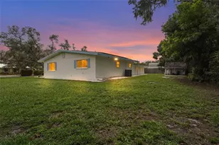 2709 Marlette St, Sarasota, FL 34231 - Photo 10