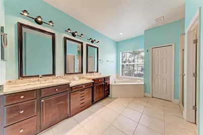 1656 Pinyon Pine Dr, Sarasota, FL 34240 - Photo 22
