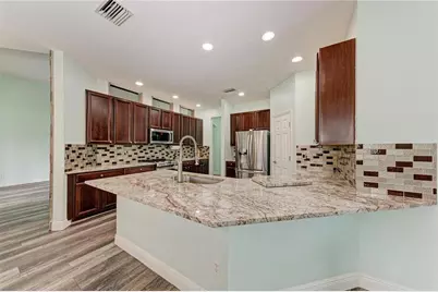 1656 Pinyon Pine Dr, Sarasota, FL 34240 - Photo 10