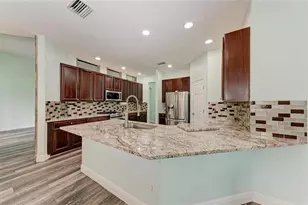 1656 Pinyon Pine Dr, Sarasota, FL 34240 - Photo 10