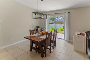 135 Cascade Bend Dr, Ruskin, FL 33570 - Photo 8