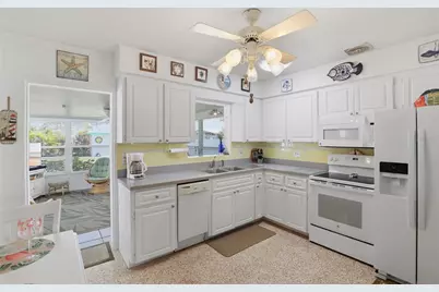 2101 Jo An Drive, Sarasota, FL 34231 - Photo 12