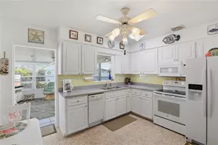 2101 Jo an Dr, Sarasota, FL 34231 - Photo 12
