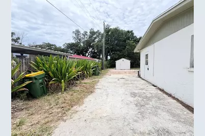 3842 Hawkeye Circle, Sarasota, FL 34232 - Photo 10